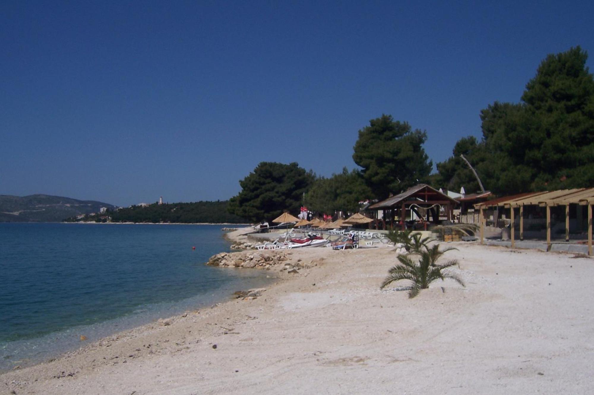 Apartments Sevo Trogir Eksteriør billede