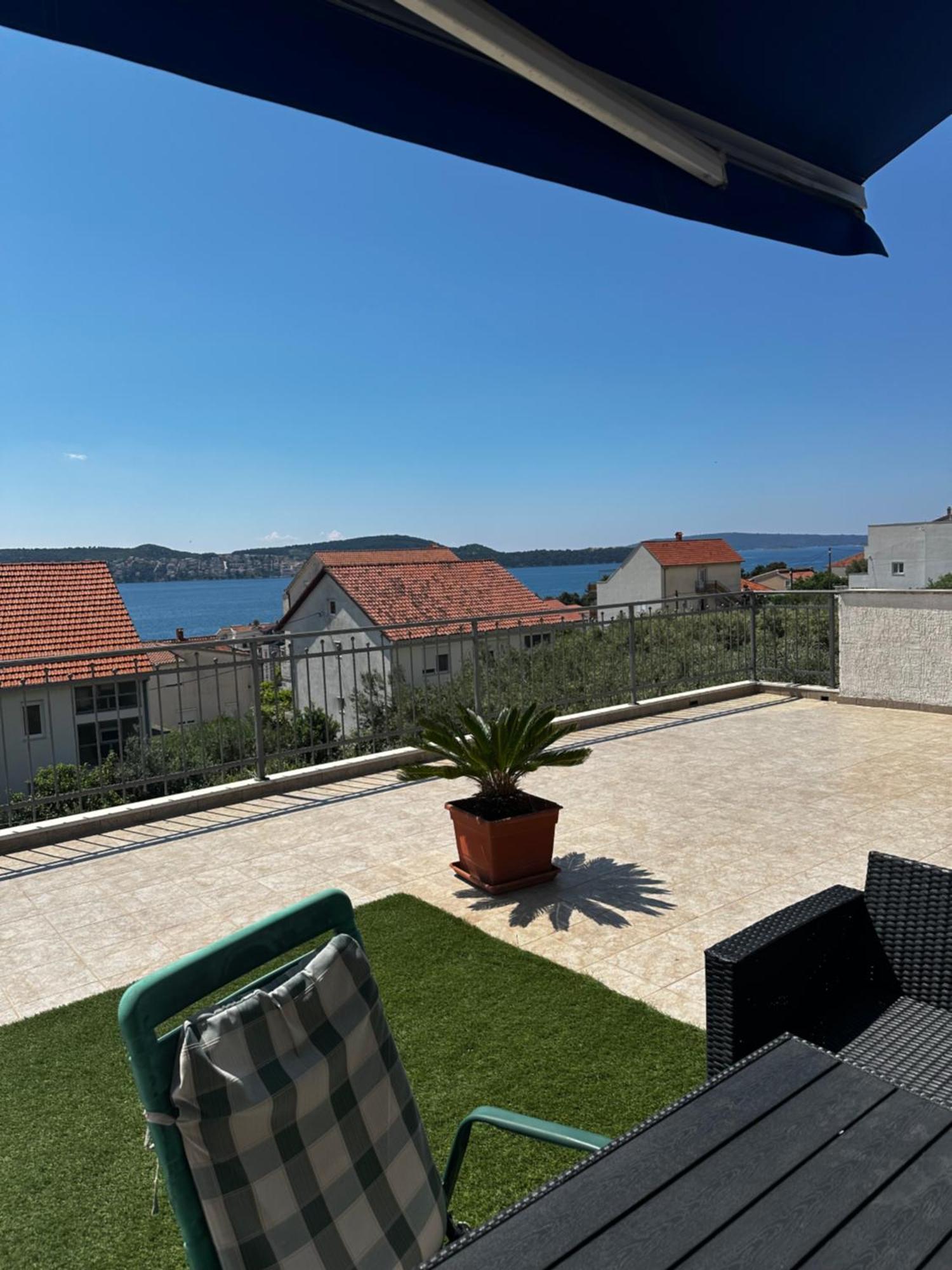 Apartments Sevo Trogir Eksteriør billede
