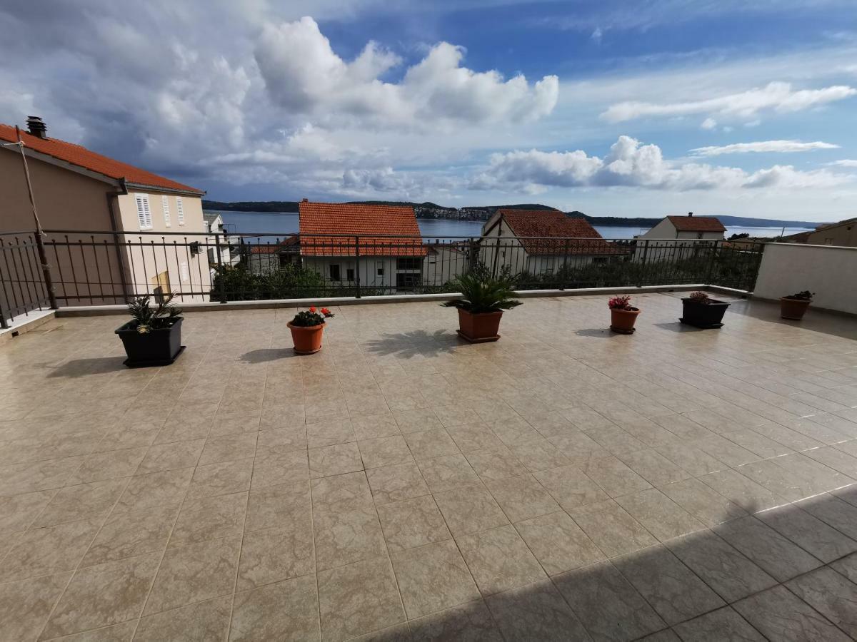 Apartments Sevo Trogir Eksteriør billede
